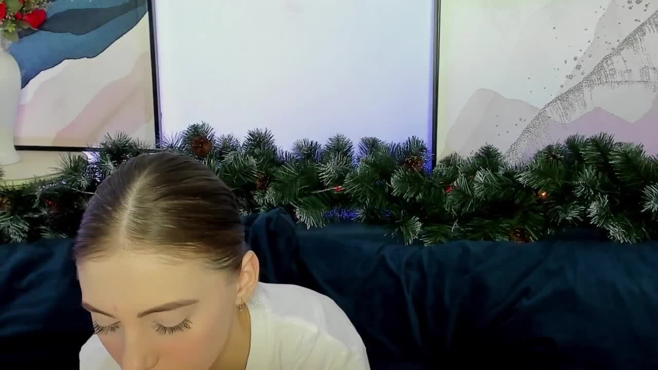 Olivia-Will Webcam 2024-12-27