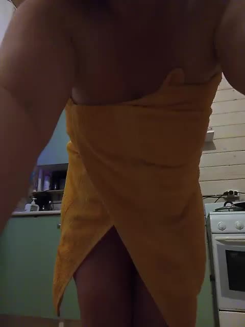 Janna2210 Webcam 2024-12-27