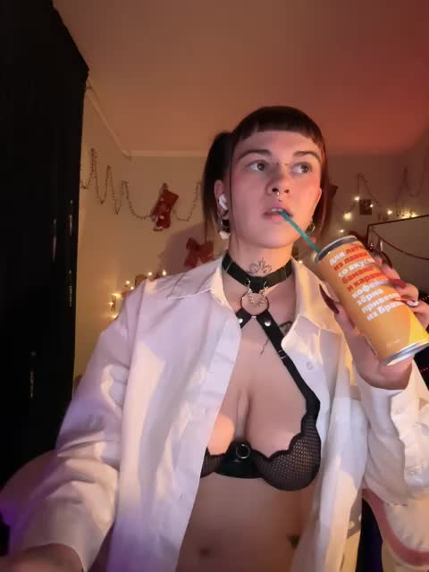 LolyMolly Webcam 2024-12-29