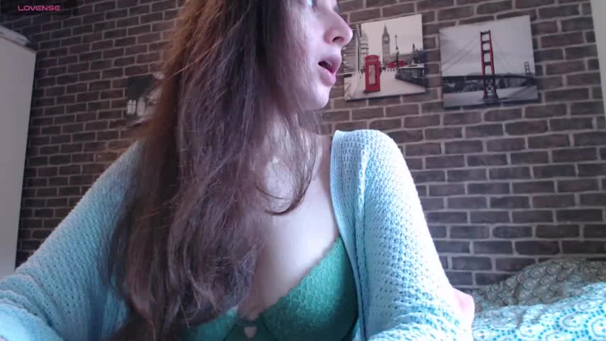 Hot-lina Webcam 2025-01-04