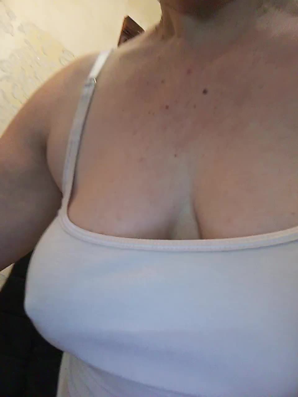 DianaBelouch Webcam 2025-01-12