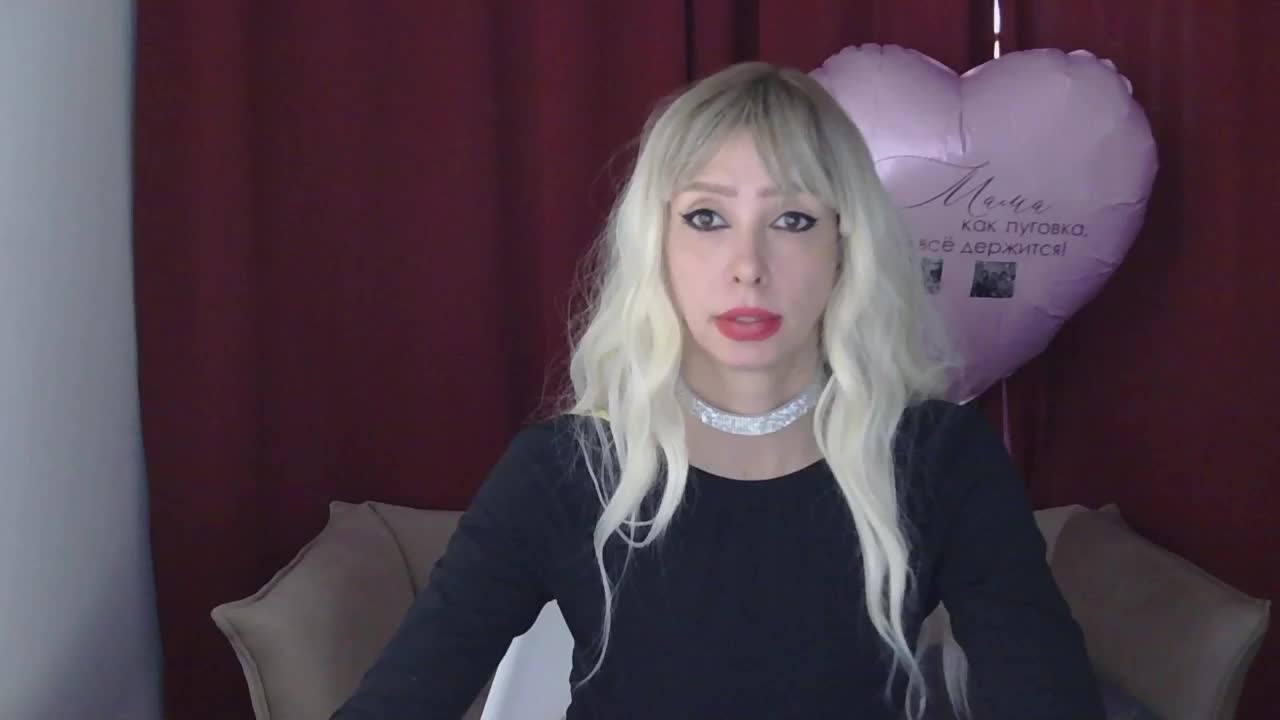 WhiteQueen888 Webcam 2025-01-12