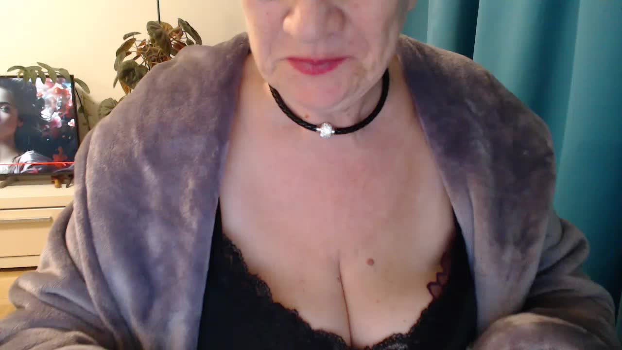 MadamSG Webcam 2025-01-13