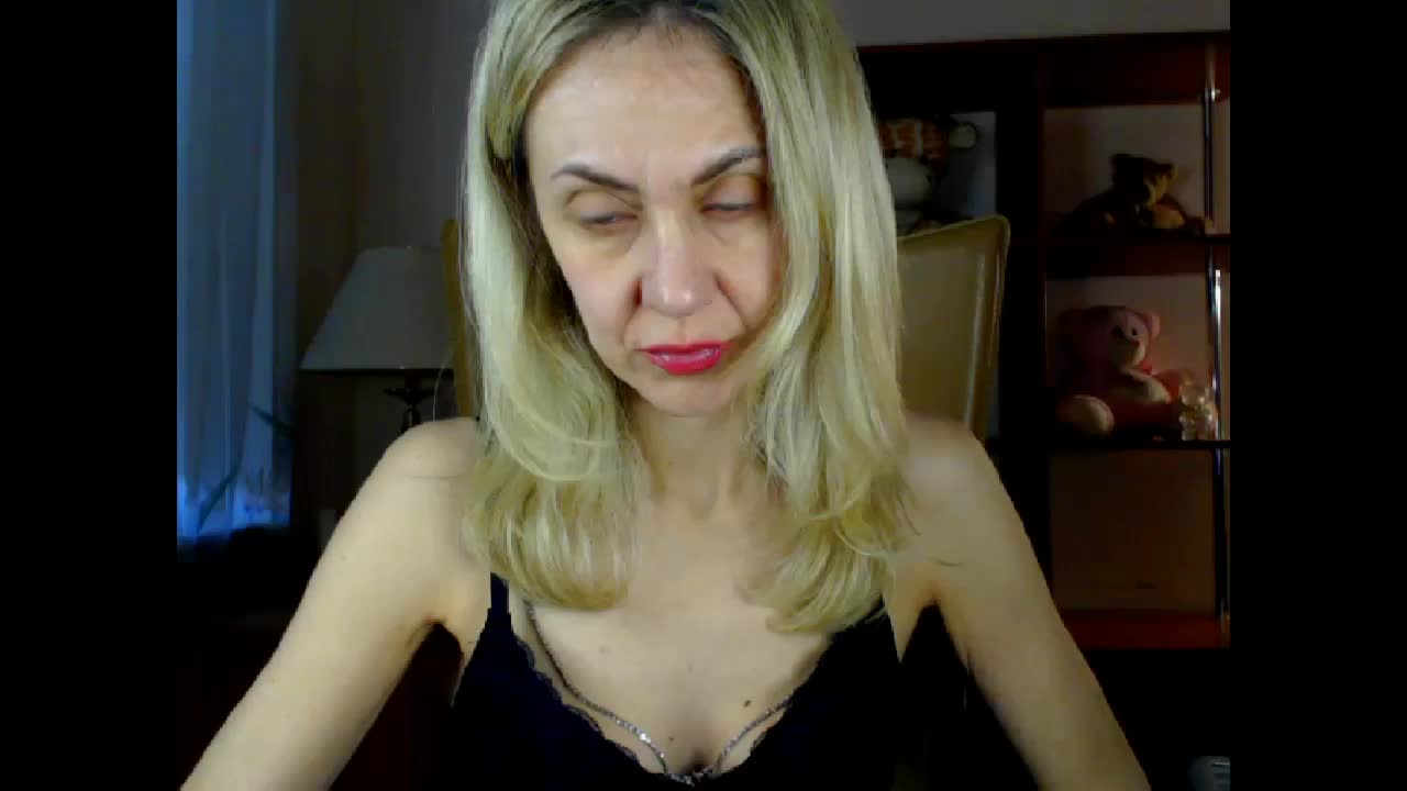 Tanya6547 Webcam 2025-01-16