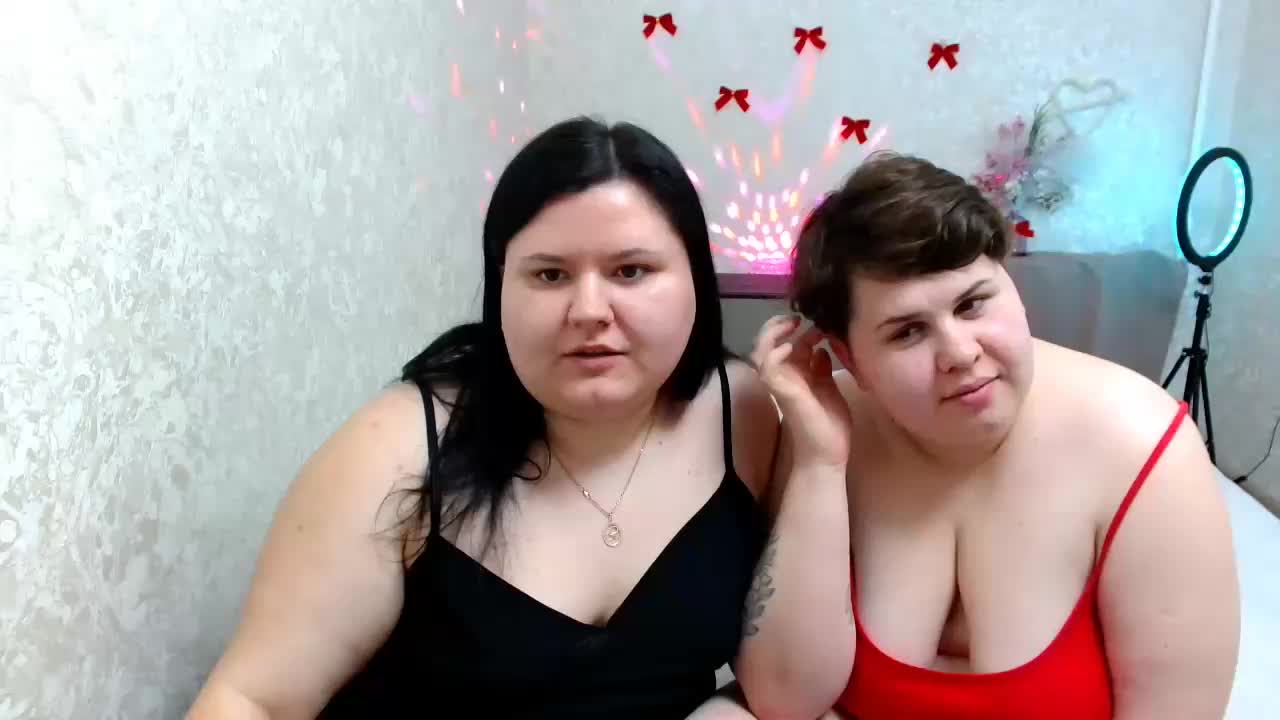 BeckyAndEllen Webcam 2025-01-27