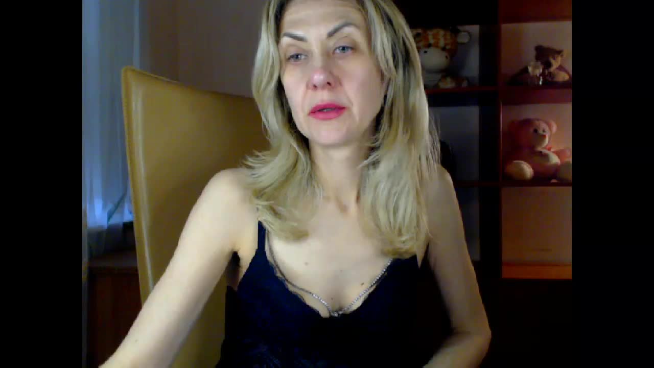 Tanya6547 Webcam 2025-03-12