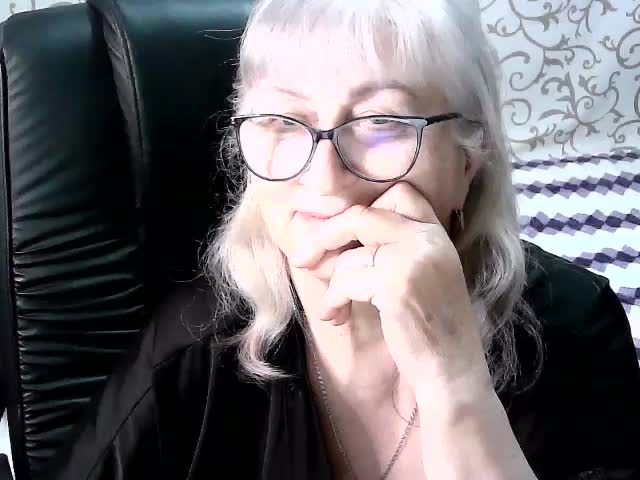 LolkaAlyss Webcam 2025-05-05
